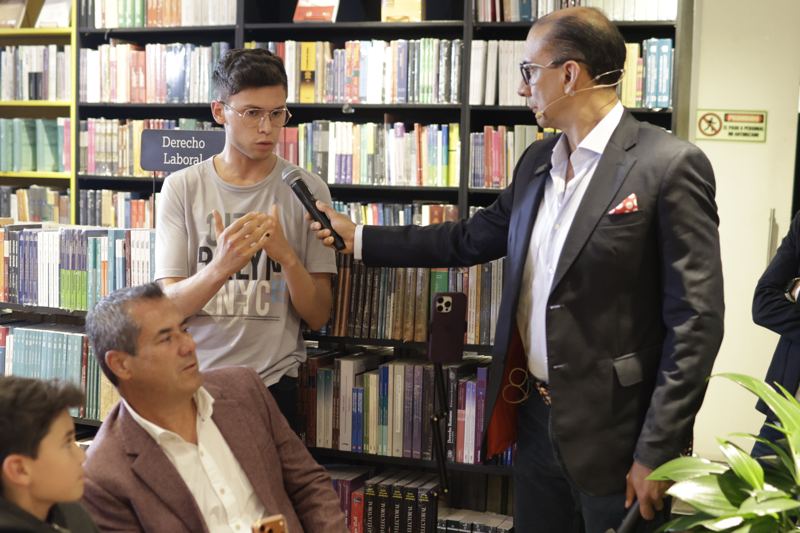 Preguntas del público durante el lanzamiento